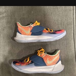 Kyrie low 3 tie dye